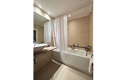 ID 13230 Двокімнатна квартира в ДаунТаун Фото 4