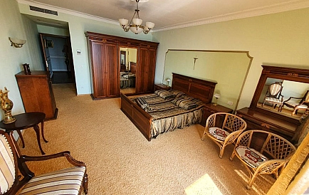 ID 13415 Трикімнатна квартира в Порт Палас Фото 10