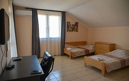 ID 13390 Готель в Ахелой Фото 4