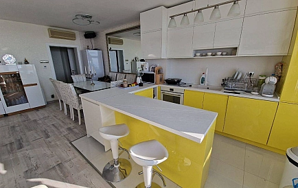 ID 15004 Трикімнатна квартира в Оазис Фото 2