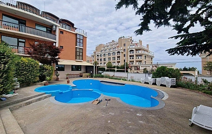 ID 10963 Двокімнатна квартира в Роял Біч Фото 4