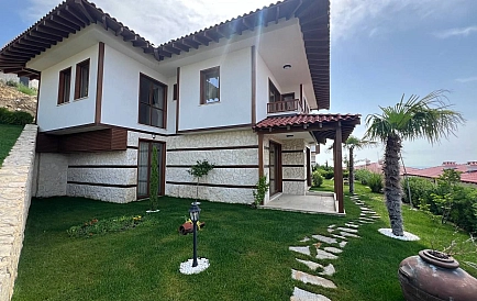 ID 7439 Новий двоповерховий будинок в Святому Власі Фото 7