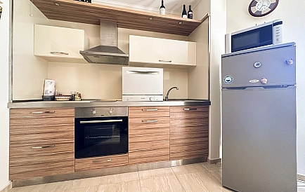 ID 10527 Двокімнатна квартира в Естебан Фото 2