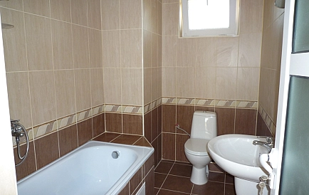 ID 3704 Просторий будинок в 50 м від моря Фото 2