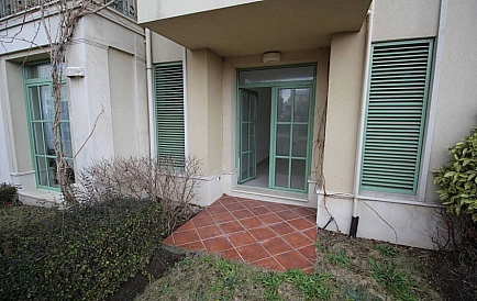 ID 7125 Квартира-студія у Флорес Гарден Фото 2