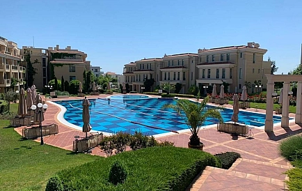 ID 7125 Квартира-студія у Флорес Гарден Фото 3