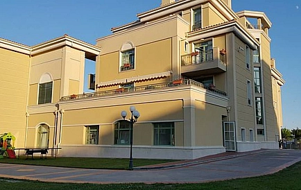 ID 8907 Трикімнатна квартира у Флорес Гарден Фото 9