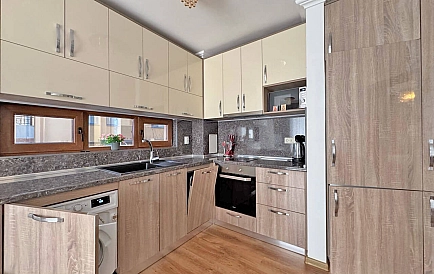 ID 14930 Трикімнатна квартира в Фенікс Фото 2