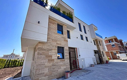 ID 10457 Будинки в Чорноморці Фото 2