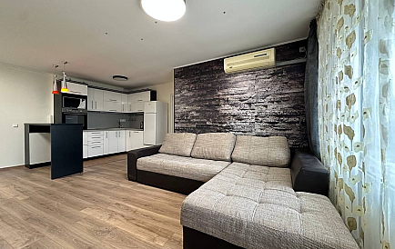 ID 1240 Трикімнатна квартира в Марина Форт Біч Фото 1 