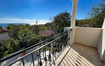 ID 13022 Двокімнатна квартира в Кліфф Біч Фото 4