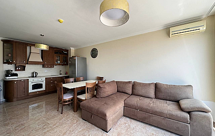 ID 13080 Трикімнатна квартира в Адмірал Фото 1 