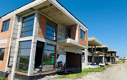 ID 13577 Будинки від забудовника в Cелебріті Хоумс Фото 5