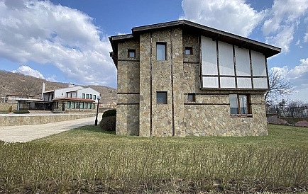 ID 2039 Двоповерхові будинки в Гориці Фото 3